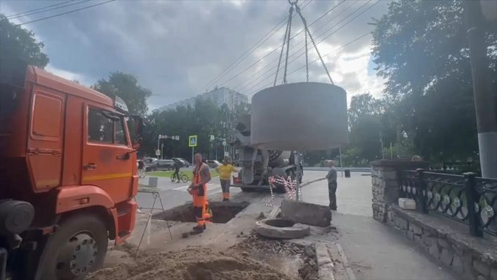 В Кирове ремонтируют ливневку на улице Лиханова