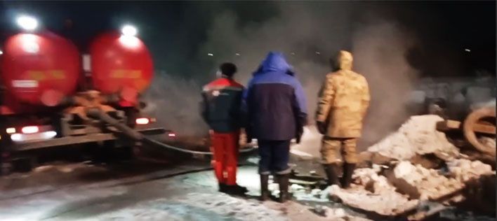 В слободе Курочкины устраняют аварию на теплосетях