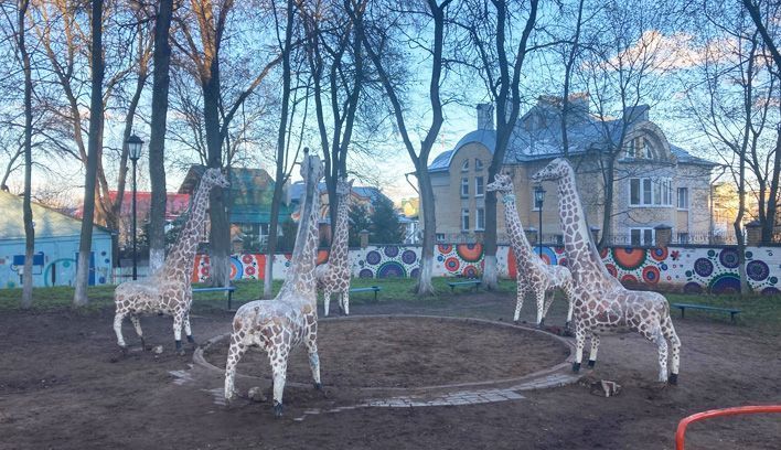 В парке «Аполло» отреставрируют жирафов
