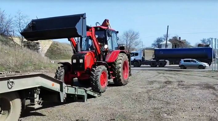 Житель Кирова пожертвовал 3 млн рублей на экскаватор для участников СВО