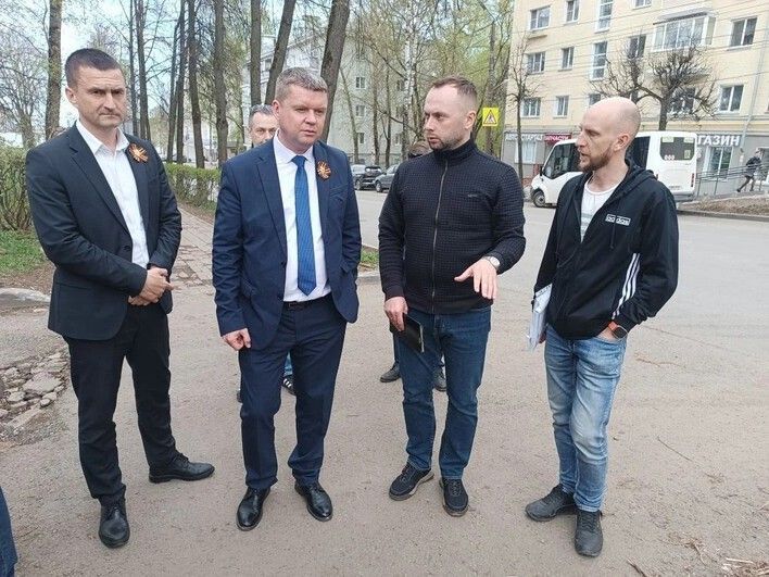 В Кирове на улице Профсоюзной обустроят тротуар и входную группу будущего мемориала участникам СВО