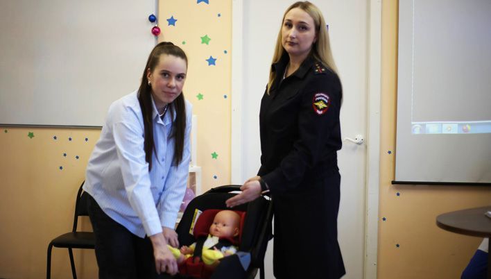 В Кирове прошел тренинг для будущих мам «Расти в безопасность»