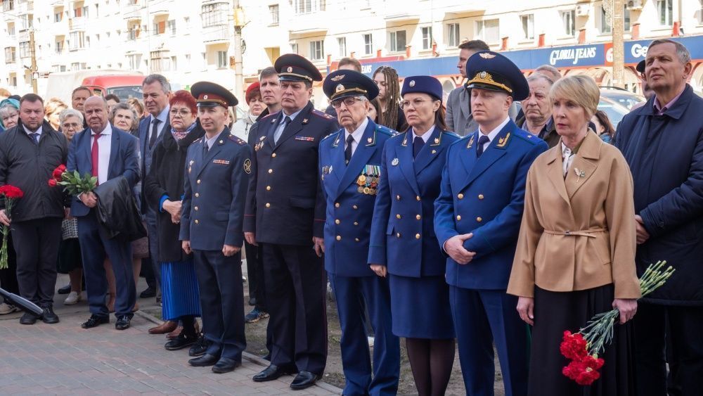 Мемориальную доску в честь Николая Шаклеина открыли в Кирове.