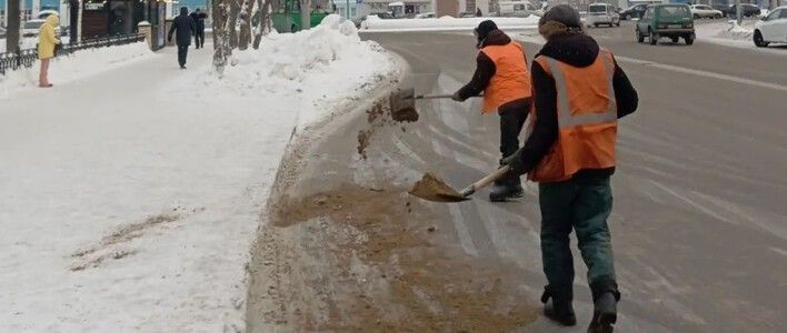 В Кирове дорожные службы активизировали работу по подготовке городских улиц 
