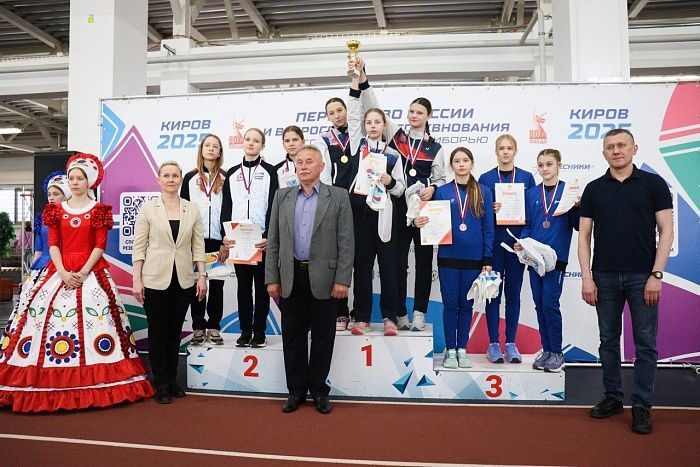 Кировские спортсмены завоевали четыре медали на соревнованиях по современному пятиборью