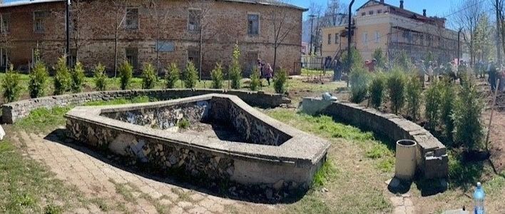 Сквер художников меняется