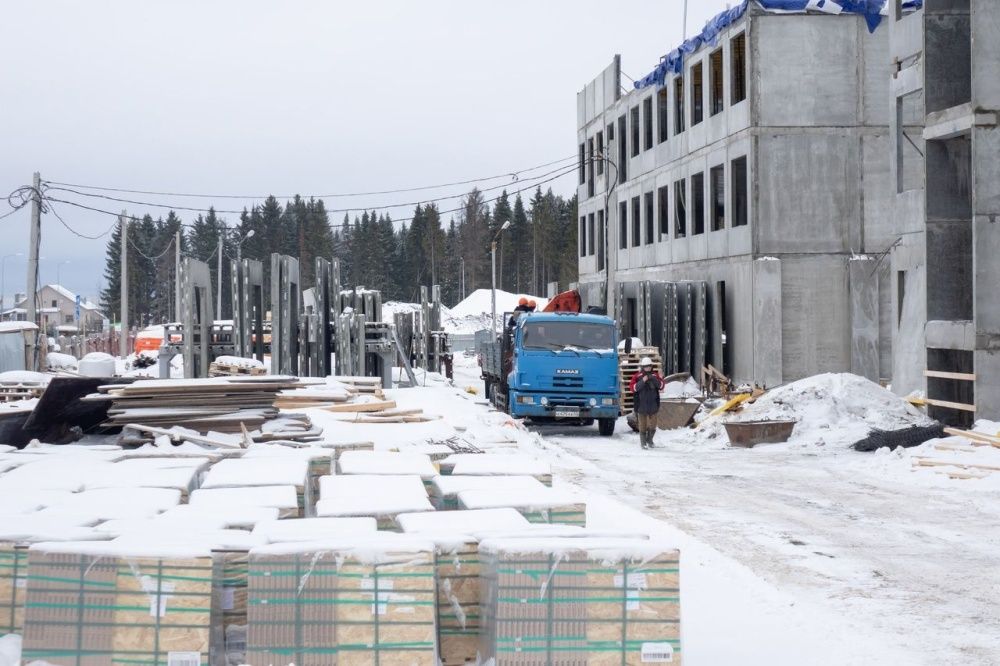 Школу в Урванцево построят до конца года.
