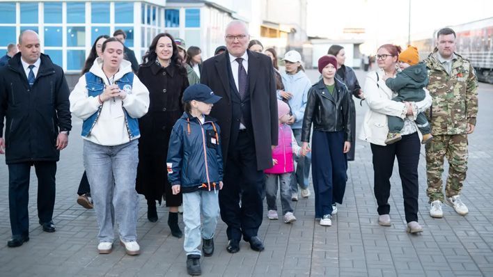 Александр Соколов предложил продлить стоянку поезда Победы в Кирове