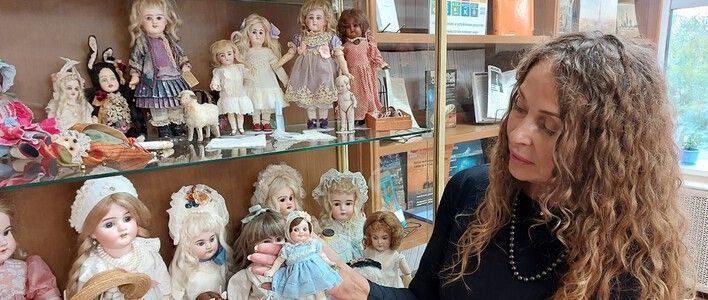 В Герценке открыта выставка «Молчаливые свидетели эпох»