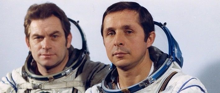 85-летие отмечает Виктор Савиных