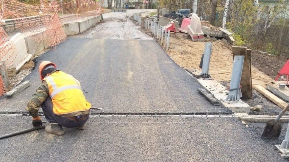 На мосту на ул. Павла Корчагина проходит капитальный ремонт: какие изменения уже видны