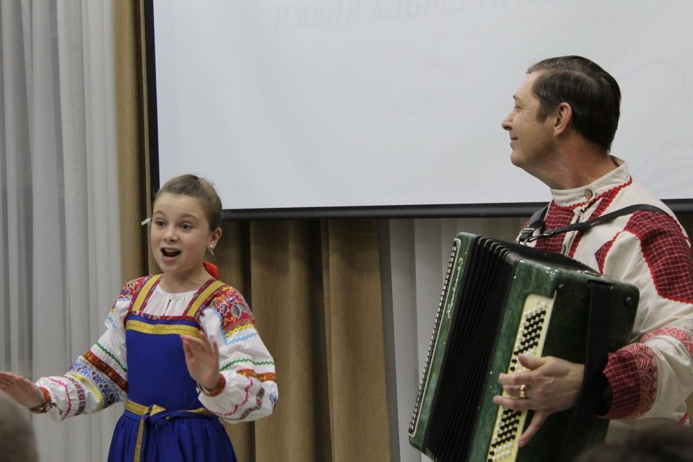 Библиотека имени Альберта Анатольевича Лиханова отметила 20-летний юбилей.