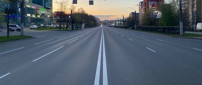 В Кирове ведутся работы по обновлению дорожной разметки 
