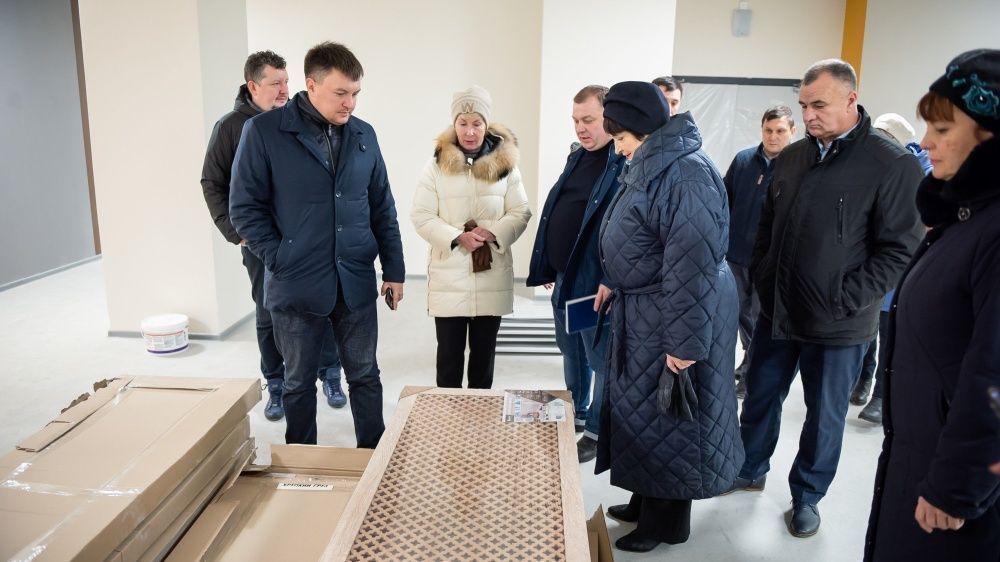 Строительство четырех новых школ идет по графику