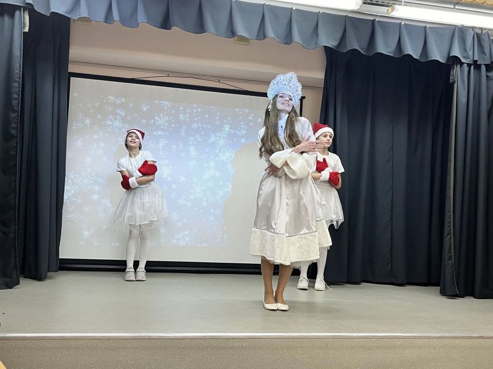 Лучшая Снегурочка Кирова учится в 25-й школе.