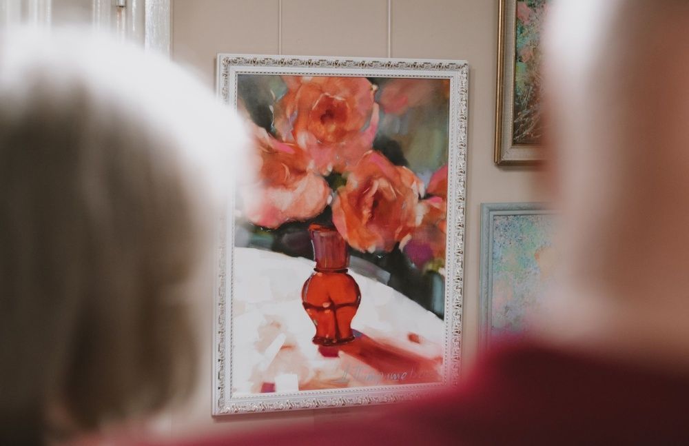 В Доме-музее Николая Хохрякова открылась выставка «Цвет и свет»