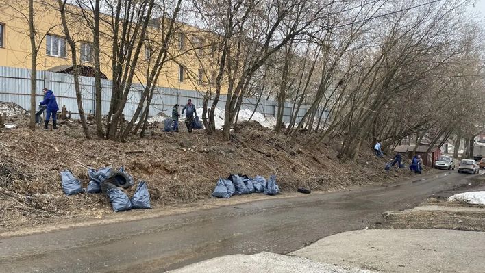 Вячеслав Симаков вышел на субботник