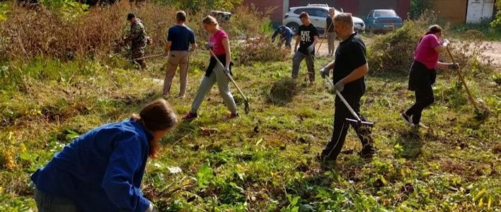 В Кирове продолжаются общегородские субботники