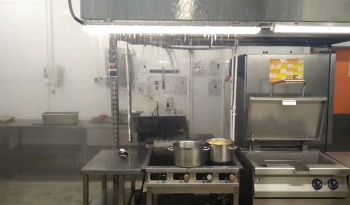 В Кирове произошло задымление в ТЦ на улице Попова