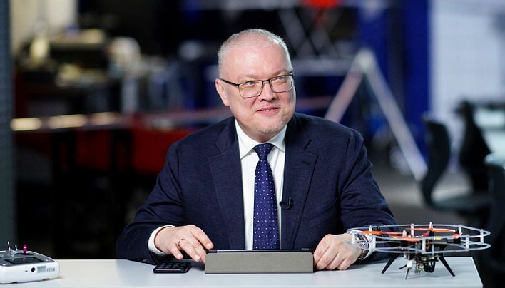 В ходе прямой линии Александр Соколов ответил на 86 вопросов кировчан