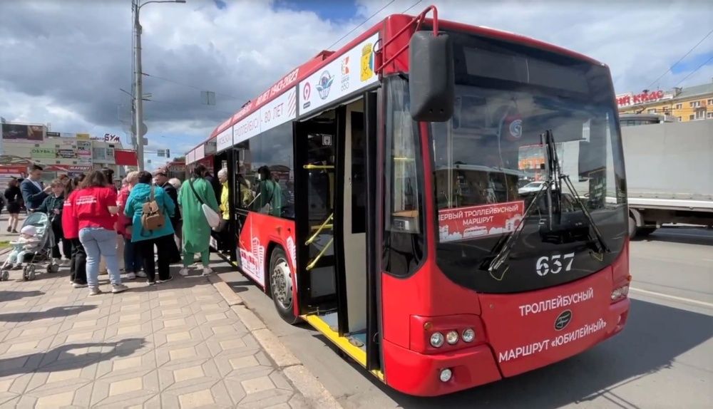 Горожан и гостей Кирова вновь приглашают на экскурсию по Юбилейному троллейбусному маршруту