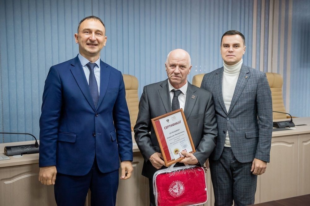 Кировчан наградили золотыми знаками отличия ГТО