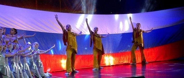 В Кирове состоялся большой отчётный концерт образцовой школы-театра современного танца «Вечное движение»