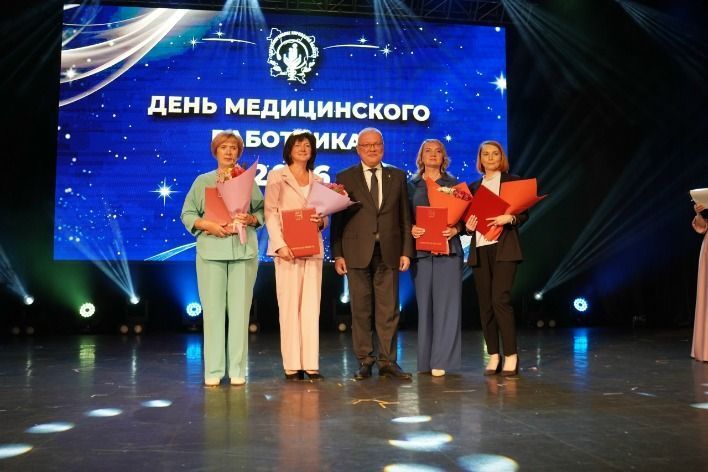 Призвание - помогать людям: лучшие медицинские работники Кирова получили награды