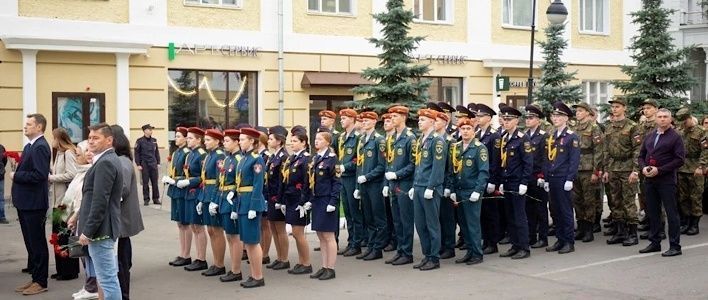 В Кирове возложили цветы в память о жертвах Второй мировой войны