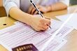 Рособрнадзор определил нарушения, за которые могут удалить с ЕГЭ